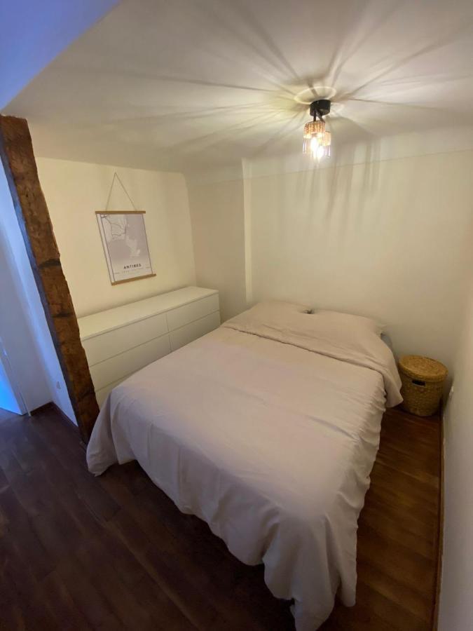 Apartment With Mediterranean Charm In The Heart Of The Provencal Market Антиб Экстерьер фото